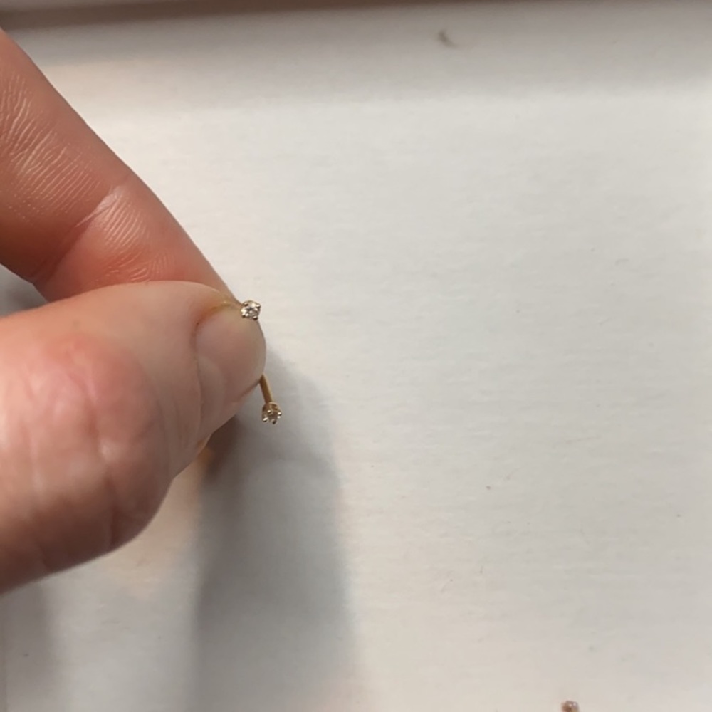 Diamond nose studs